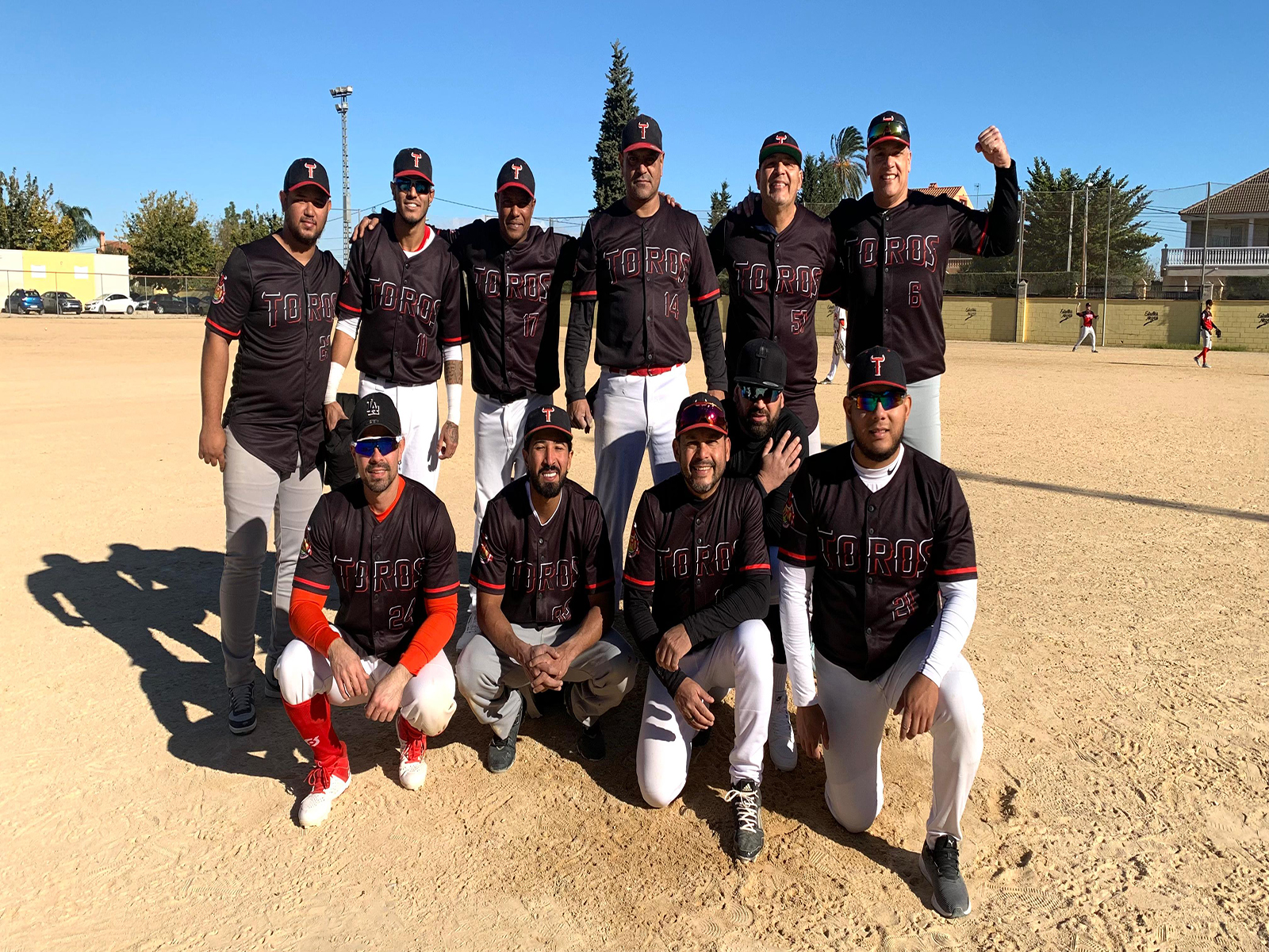 Toros-Sofbol